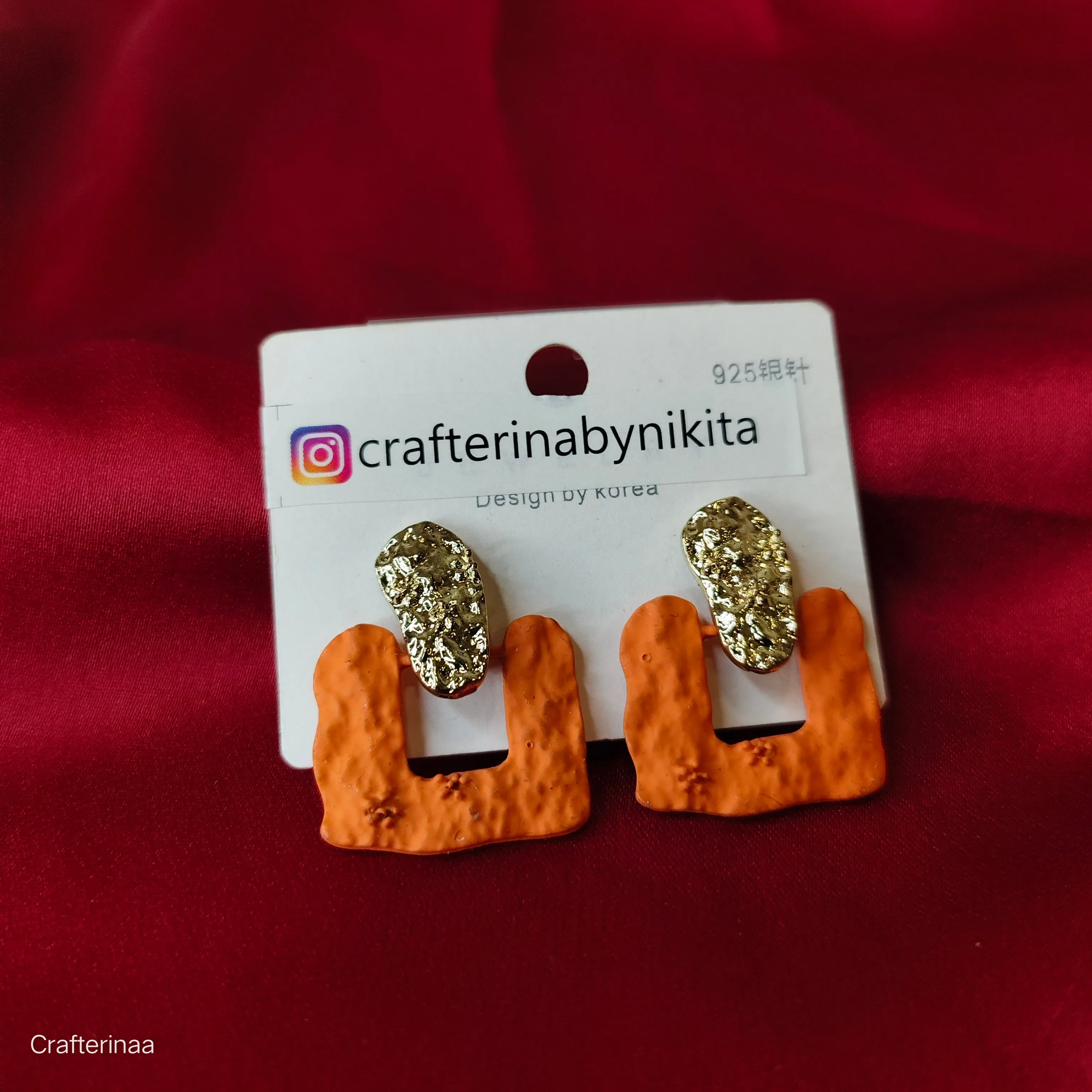 Elegant square studs