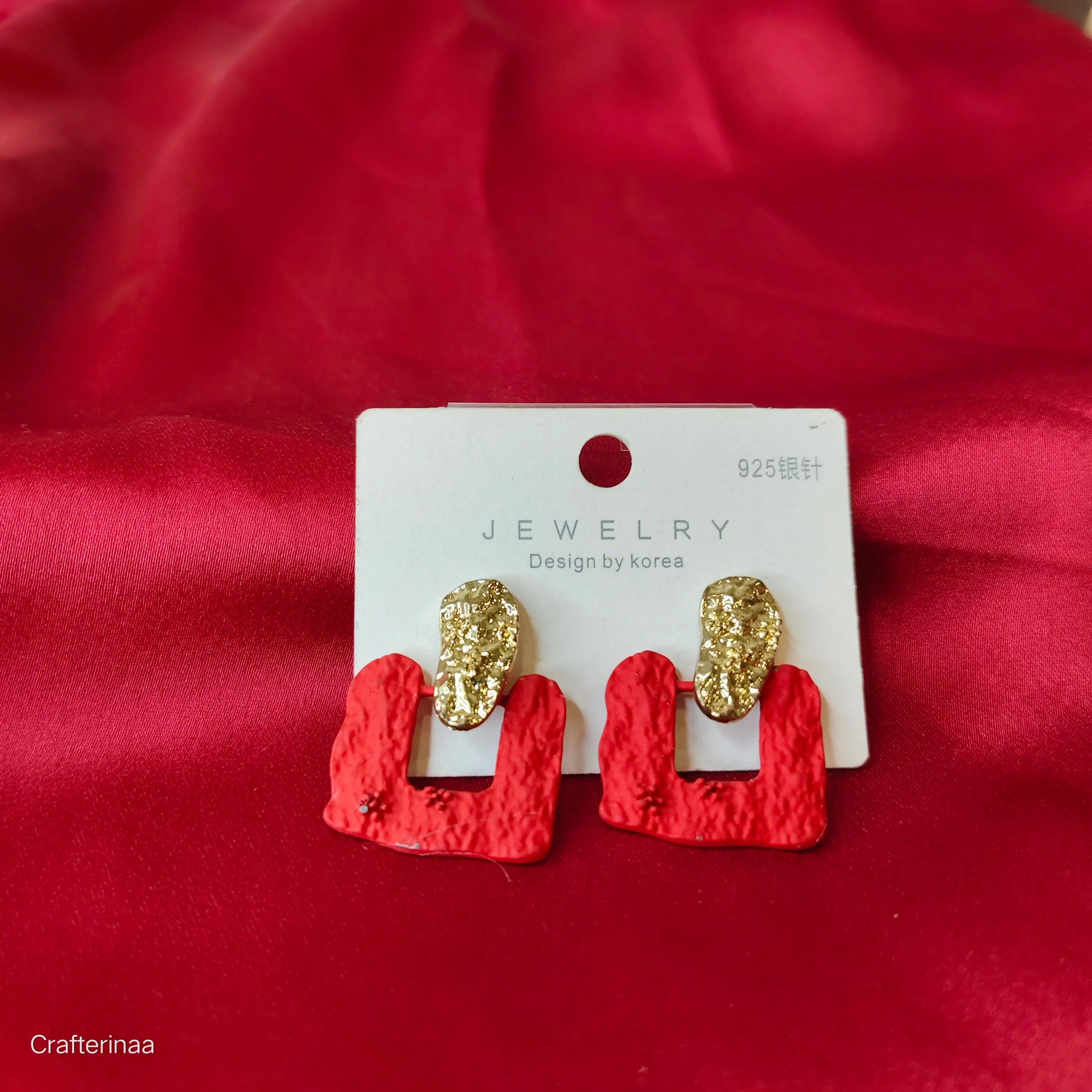 Elegant square studs