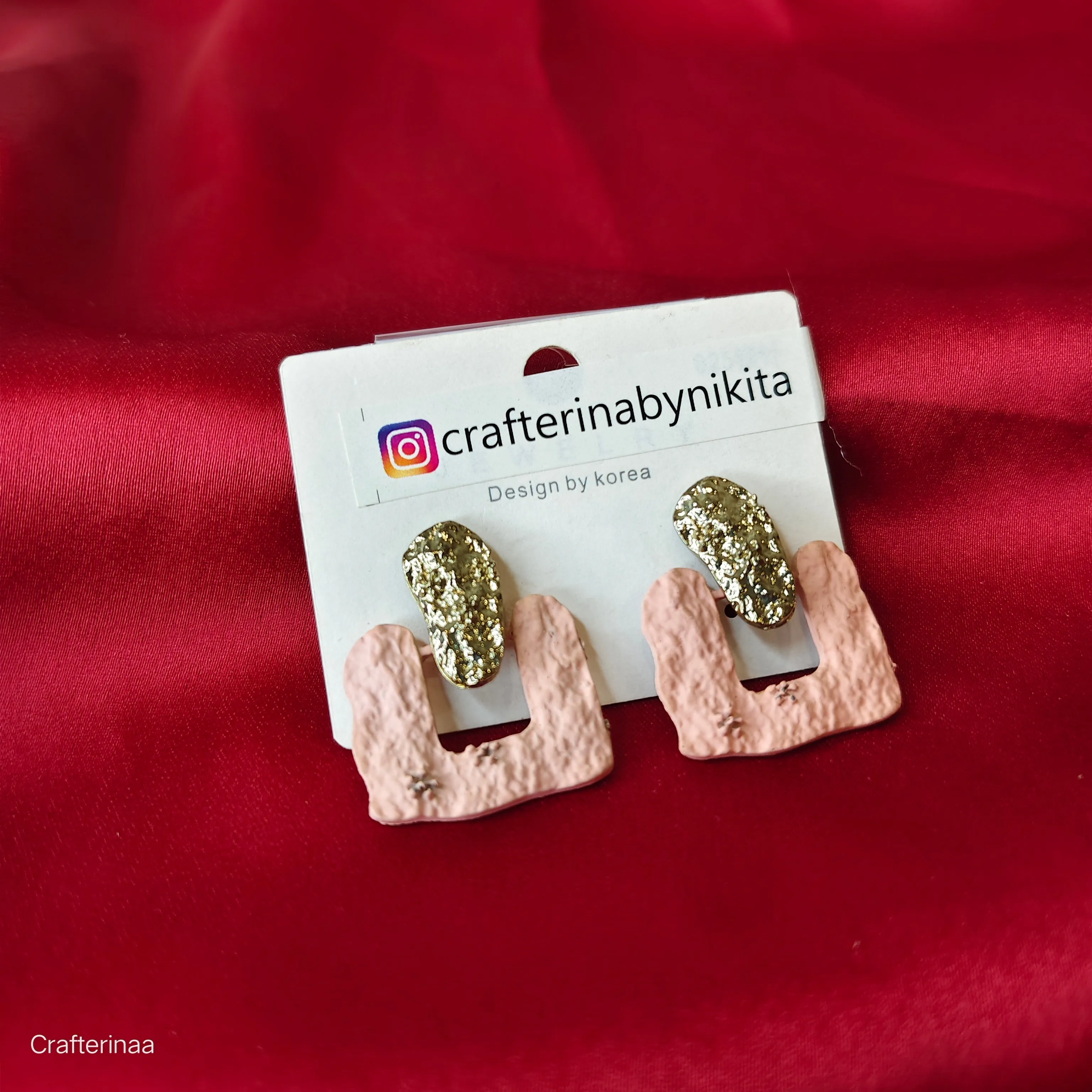 Elegant square studs