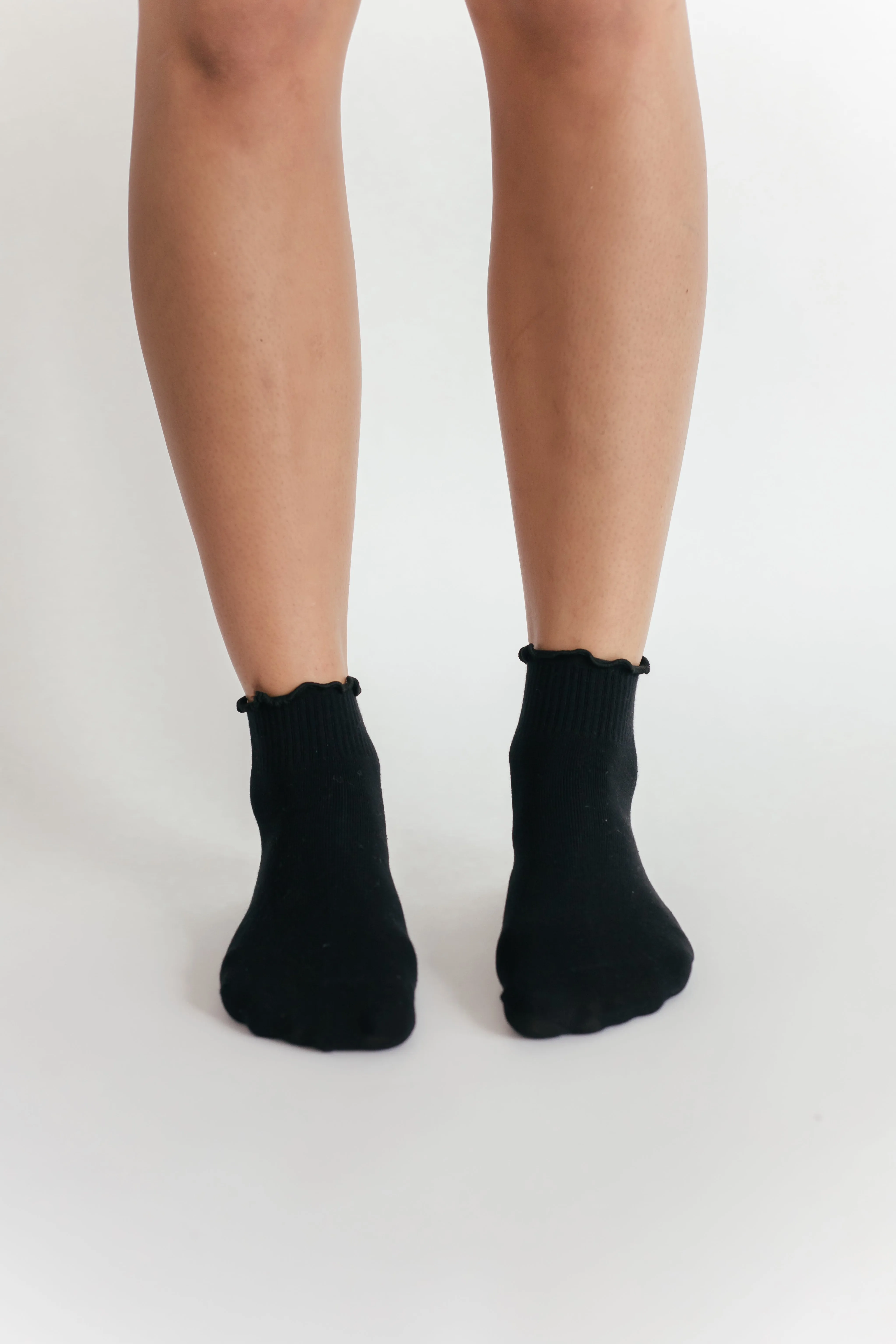 Mae Ruffled Ankle Sock - Black