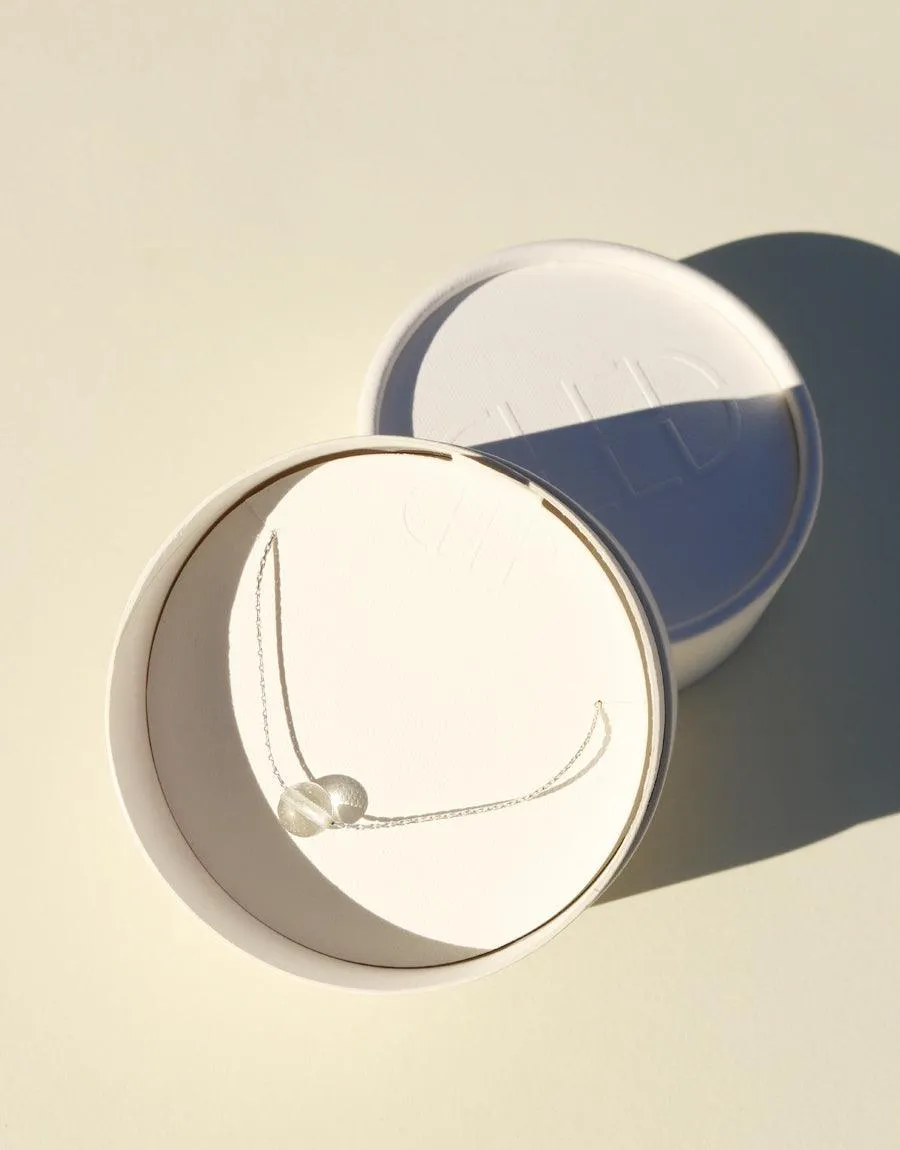 Minimal Ball Necklace