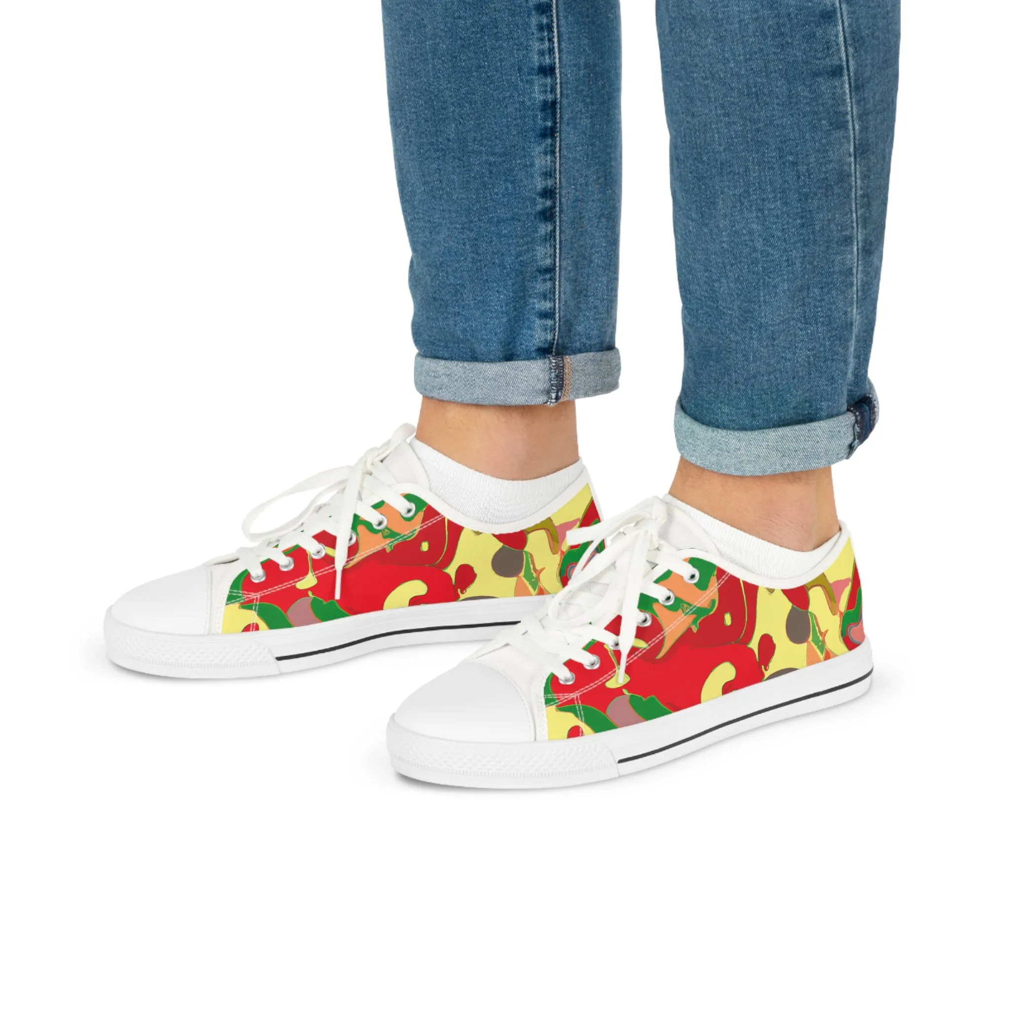 Ursula Schoenfinder. - low top